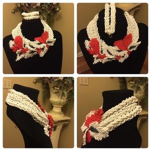 This triple color jewelry Set speak elegance!!!